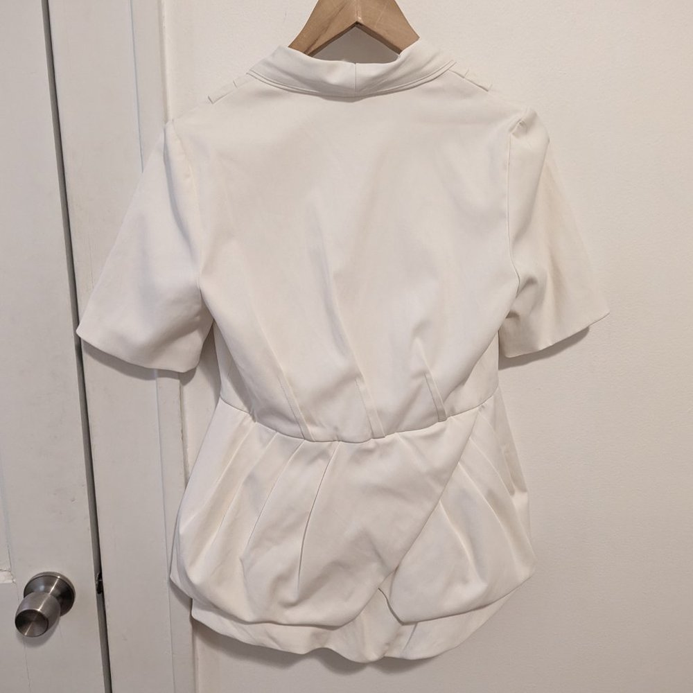 Alice + Olivia White Short Sleeve Peplum Wrap Blazer - Picture 10 of 16